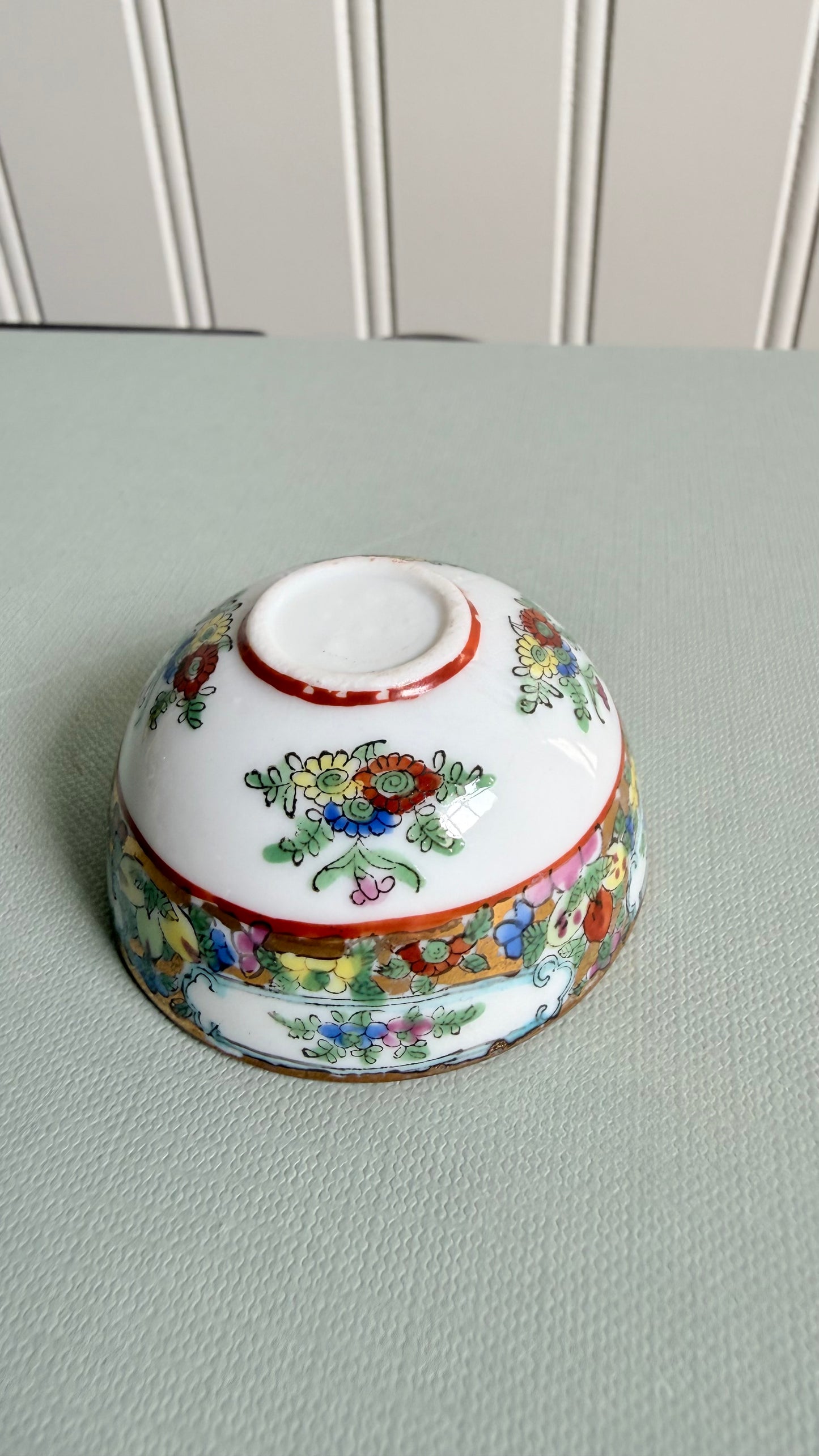 Vintage Mini Famille Rose Three Women Figure Bowl