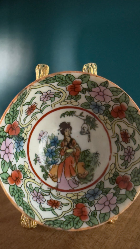 Vintage Mini Bowl Woman Sitting