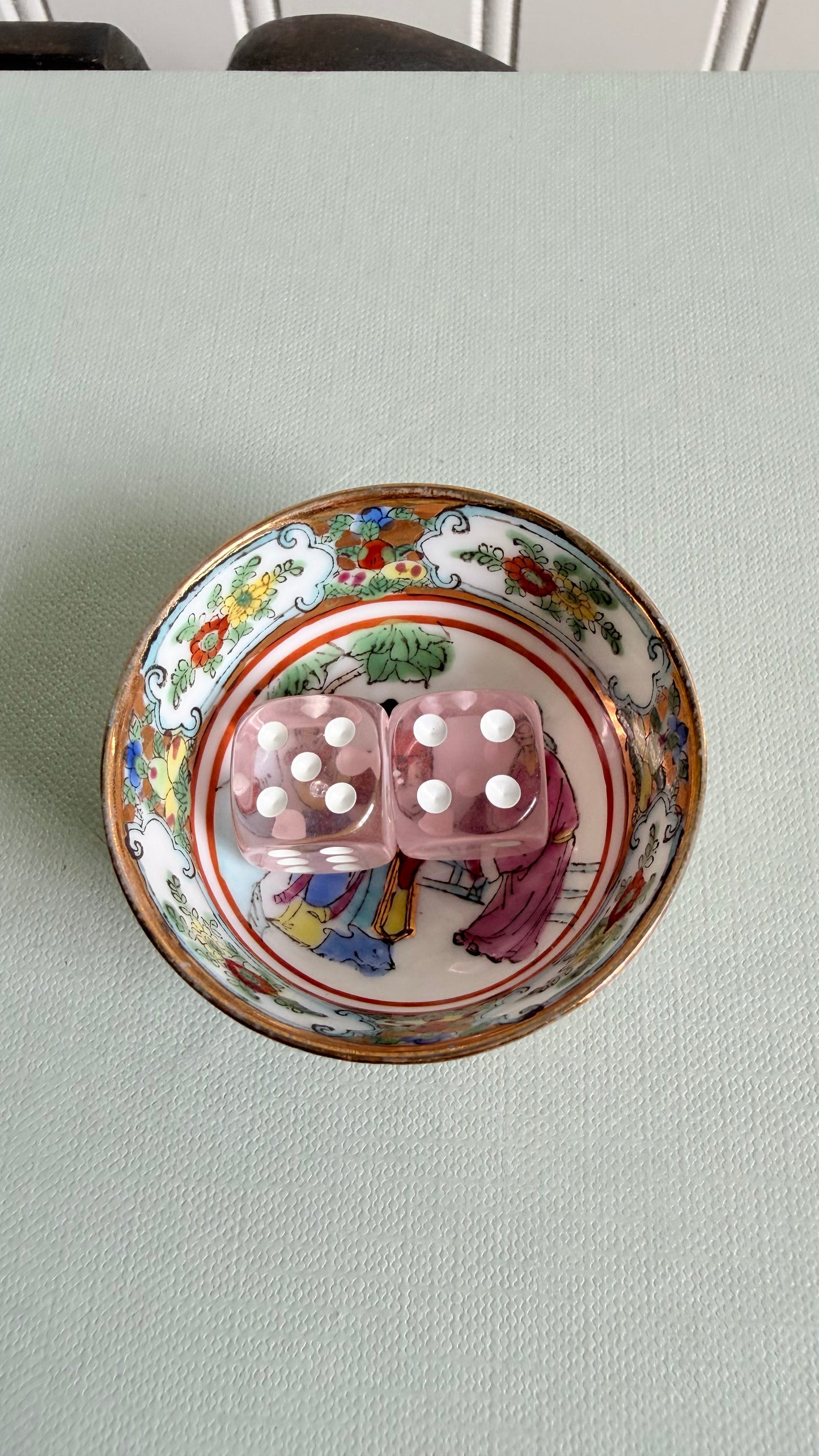 Vintage Mini Famille Rose Three Women Figure Bowl
