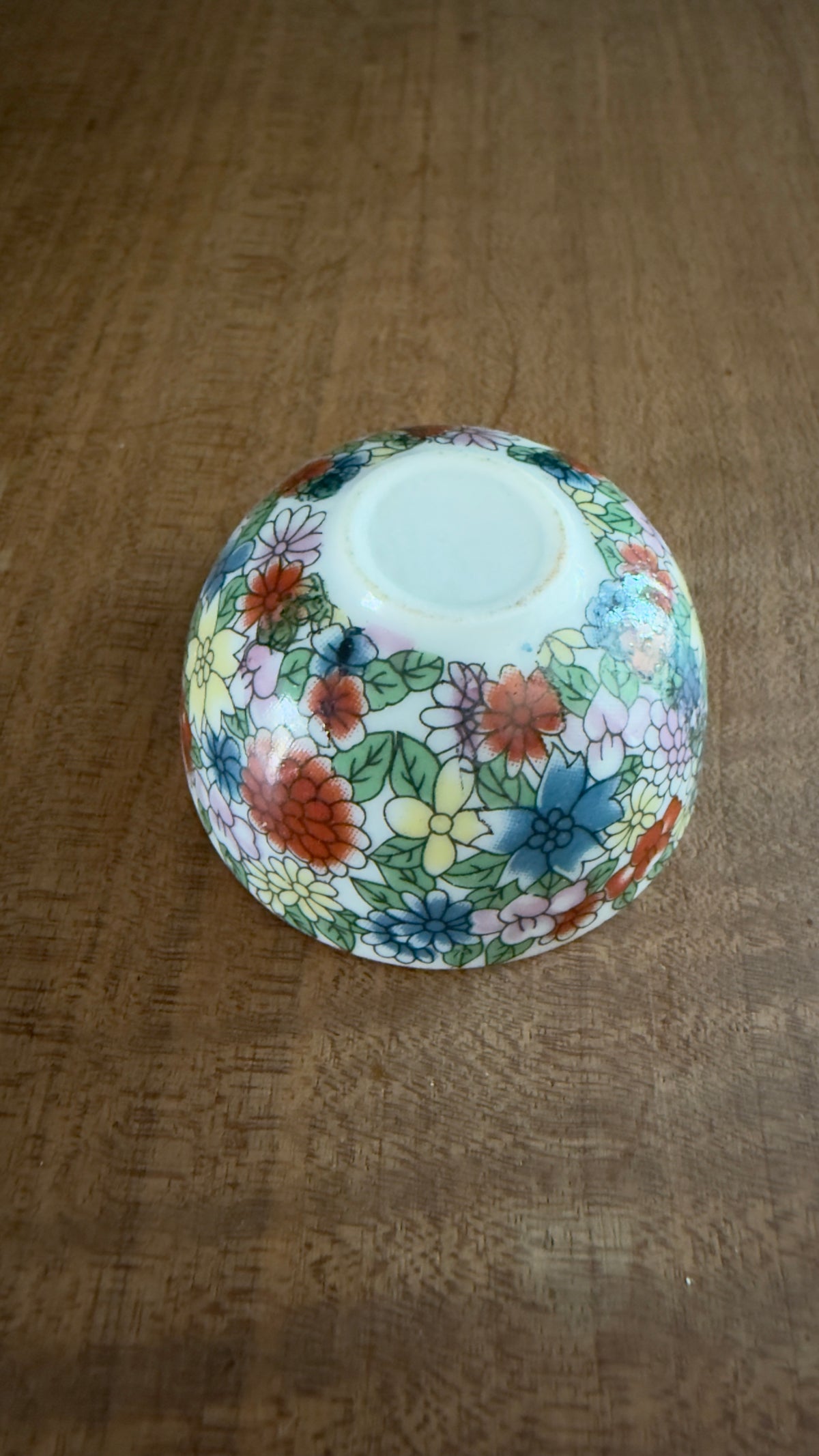 Vintage Mini Bowl Woman Sitting